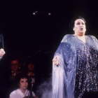 Montserrat Caballé y Freddie Mercury, en una actuación en 1987.