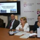 Darío Martínez e Isabel Carrasco presentaron el plan de carreteras 2008-2015