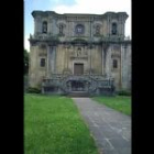 En la Comarca de Sarria, al este de la provincia de Lugo, se extienden las tierras del municipio de Samos, que, situado en el Camino de Santiago.