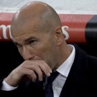 Zinedine Zidane, durante el encuentro de Copa ante el Sevilla el pasado miércoles en el Bernabéu.