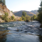 Imagen del río Esla a su paso por la localidad de Alejico.