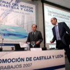 Villanueva asiste a la Jornada del Observatorio del Sector de la Automoción junto a Carlos Martín