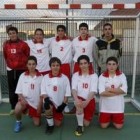 Formación del equipo cadete masculino del Colegio Leonés