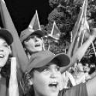 Montenegrinos celebran la victoria de la independencia en Cetinje, antigua capital medieval