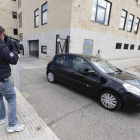 El policía jubilado y tres agentes que colaboraron en la detención prestaron ayer declaración en los juzgados.