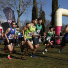 El futuro del atletismo leonés se dio cita en la prueba de La Virgen del Camino. FERNANDO OTERO