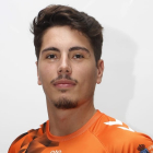 El leonés Isi Martínez, jugador del Torrelavega, se verá las caras este sábado con su hermano Antonio. DL
