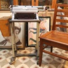 Imagen de la máquina de escribir con la que siempre escribió Crémer sus artículos y poemas.