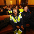 Los trabajadores de limpieza y basura asistieron al Pleno celebrado ayer en San Marcelo.