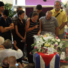 La viuda del opositor Payá, durante el entierro de su esposo.