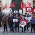 Concentración frente a la Audiencia Provincial de León en protesta contra la sentencia del Tribunal Supremo que  establece que los hipotecados paguen el impuesto de actos jurídicos documentados.