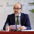 El consejero de Cultura y Turismo, Javier Ortega, ayer durante su comparecencia. DL