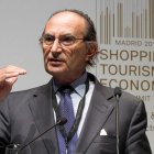 El escritor Emilio Lamo de Espinosa, ganador de la última edición del Premio Espasa