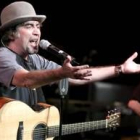 El cantautor en un concierto en Puerto Rico