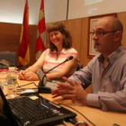 Margarita Torres y José Manuel Rodríguez Montañés, ayer en el Museo de la Radio.
