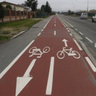 Vista de un carril bici en el alfoz de León. JESÚS F. SALVADORES