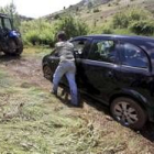 Rescate de un coche del lodo en el paraje del Grado del Pico en Segovia