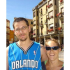 Dos de los encuestados, Ana y Miguel, de Madrid