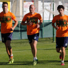 Adrián Rojo, primero por la derecha, no seguirá en el Astorga