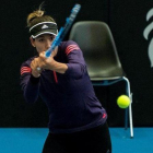 Garbiñe Muguruza, en un entrenamiento en la pista de juego.