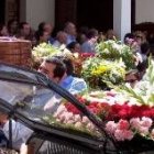 Multitudinario entierro de los jóvenes muertos en el accidente de tráfico de Mérida