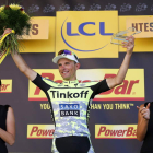 Rafal Majka celebra su victoria en la undécima etapa.