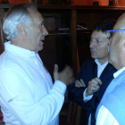 Folgueral y Cubelos conversan con el seleccionador Mínguez.