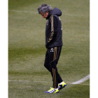 Mourinho durante el entrenamiento del equipo madrileño.