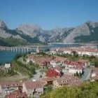 Cada año, Riaño aumenta sus posibilidades turísticas con actividades en el pantano