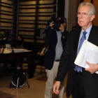 El primer ministro italiano, Mario Monti, acude a una reunión en el Congreso, el martes.