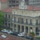 En el edificio del antiguo consistorio de San Marcelo aún continúan celebrándose los plenos