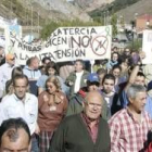 Las protestas contra la línea Sama-Velilla han sido constantes