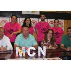 Morán, en el centro, presentó el campamento. M. M.