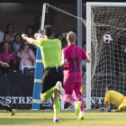 La imagen muestra el gol de Rubén Cruz, que adelantó al Cartagena en el marcador en el encuentro de ida de la fase de ascenso a Segunda División. LOF