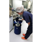Semen congelado utilizado en la investigación. EFE