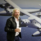 Richard Branson con sus aviones espaciales.