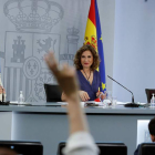 Teresa Ribera, Montero y Darias atienden dudas tras la reunión del Consejo de Ministros. JUAN CARLOS HIDALGO