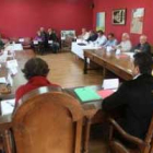 Reunión de los políticos y agentes sociales de la montaña oriental celebrada en Cistierna