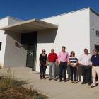El alcalde (tercero por la izquierda) visitó en verano el edificio junto a miembros de la Corporación.