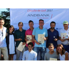 La directora de Andbank León, María J. Soto, entregó los premios. DL