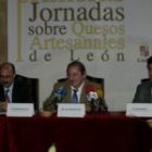 José Manuel Ferreras, Manuel Álvarez y José Luis Galván anunciaron su apoyo a los quesos de León