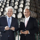  Mike Lazaridis y Jim Balsillie, fundadores y responsables de Blackberry, en una foto del 2009.