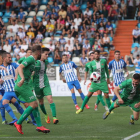 La Deportiva se mostró muy superior a un Cornellà que encajó los tres goles de la eliminatoria frente a los bercianos a balón parado. ANA F. BARREDO