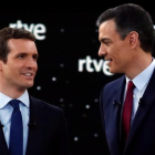 Casado y Sánchez, este lunes.