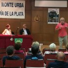 Un momento de la presentación en la biblioteca municipal. P.R.B.