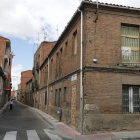 Las calles Alfonso el Justiciero y Fernando I dibujan la manzana de casas marcadas en el expediente expropiatorio. MARCIANO