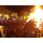 Imagen de la hoguera de la edición de santo Tirso de 2013.