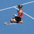 La tenista croata Lucic-Baroni celebra su victoria ante la checa Karolina Pliskova en el Abierto de Australia.