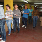 Personal prepara el dispositivo electoral destinado a la provincia de León.