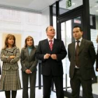 Momento de la inauguración de la nueva oficina de la Kutxa en León